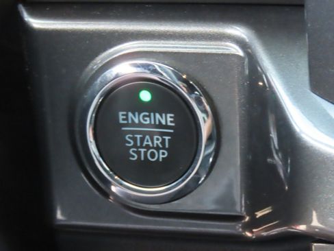 Used 2022 Ford F150 XLT w/ Equipment Group 302A High AWD/4WD image 30