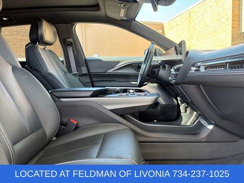 Used 2024 Cadillac Lyriq Luxury w/ LPO, Floor Liner Package AWD/4WD image 27