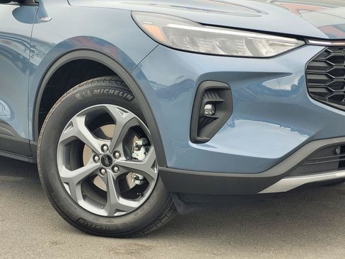 Used 2025 Ford Escape ST-Line Select w/ Tech Pack #1 AWD/4WD image 11