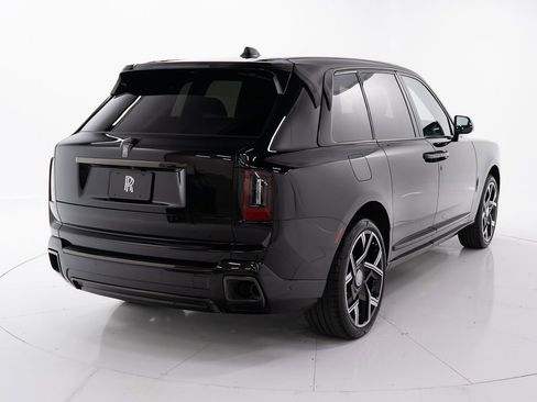 New 2026 Rolls-Royce Cullinan Black Badge image 5