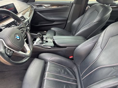 Used 2019 BMW 530i xDrive w/ Convenience Package image 43