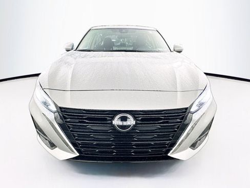 New 2025 Nissan Altima 2.5 SV w/ SV Special Edition Package image 2