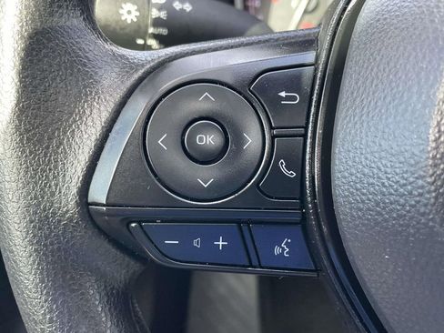 Used 2025 Toyota RAV4 XLE w/ Convenience Package image 33