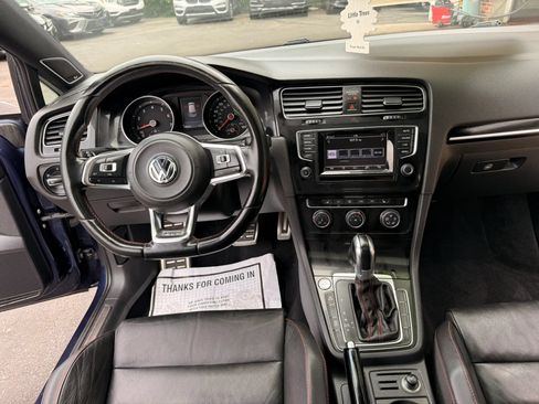 Used 2015 Volkswagen GTI SE FWD image 13