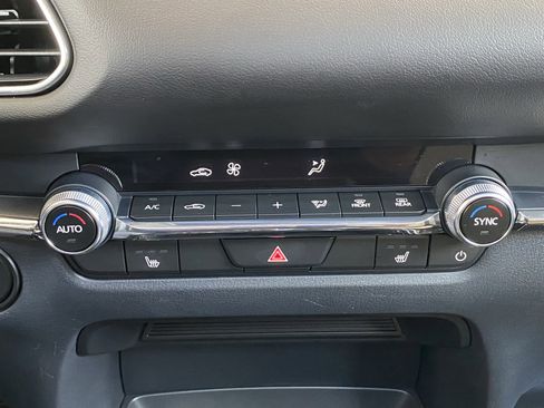 Certified 2025 MAZDA CX-30 AWD 2.5 S w/ Premium Package image 37