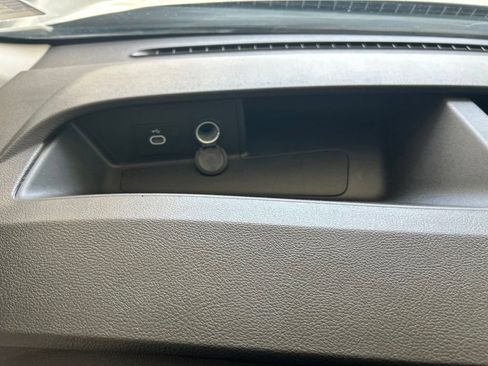 Used 2024 Ford Transit 350 XLT RWD image 48