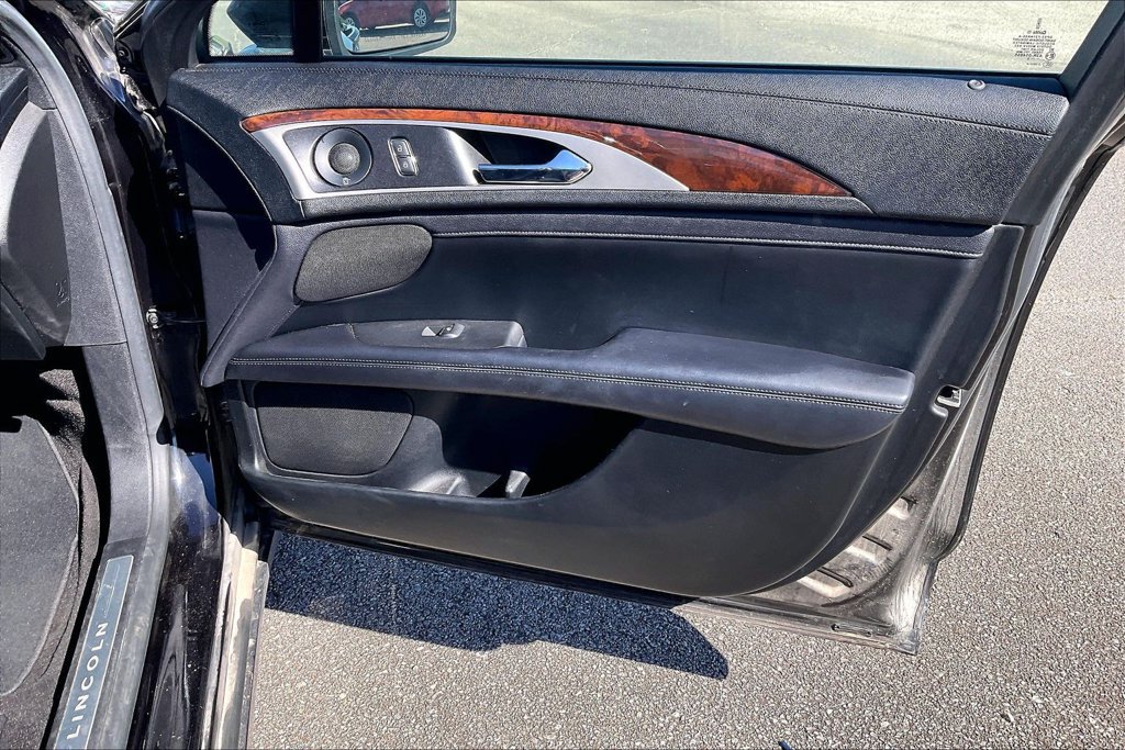 Used 2019 Lincoln MKZ Reserve w/ Reserve Plus Package AWD/4WD image 23