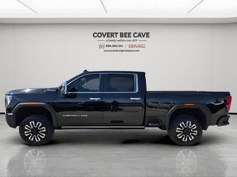 Certified 2025 GMC Sierra 2500 Denali Ultimate image 5