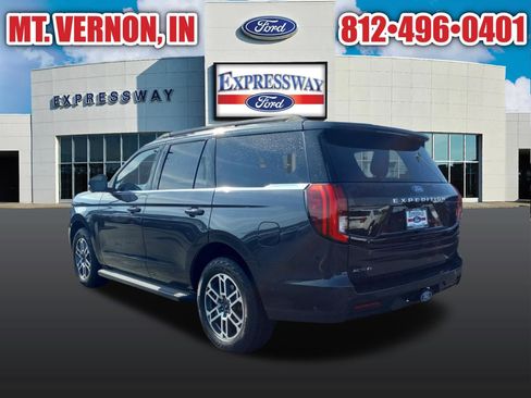 Used 2025 Ford Expedition Active AWD/4WD image 9