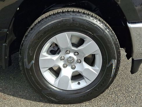 Used 2023 RAM 1500 Big Horn AWD/4WD image 11