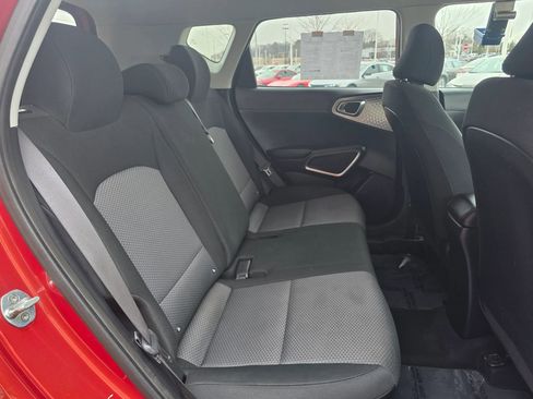 Used 2022 Kia Soul LX w/ Technology Package image 7