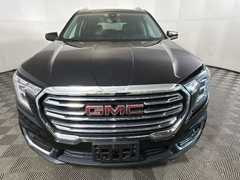 Used 2024 GMC Terrain SLT AWD/4WD image 8