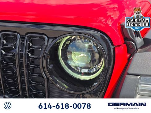 Used 2024 Jeep Wrangler Sport AWD/4WD image 17