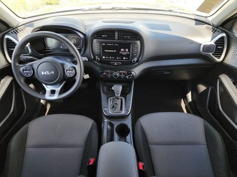 Certified 2024 Kia Soul LX w/ Option Group 015 FWD image 17