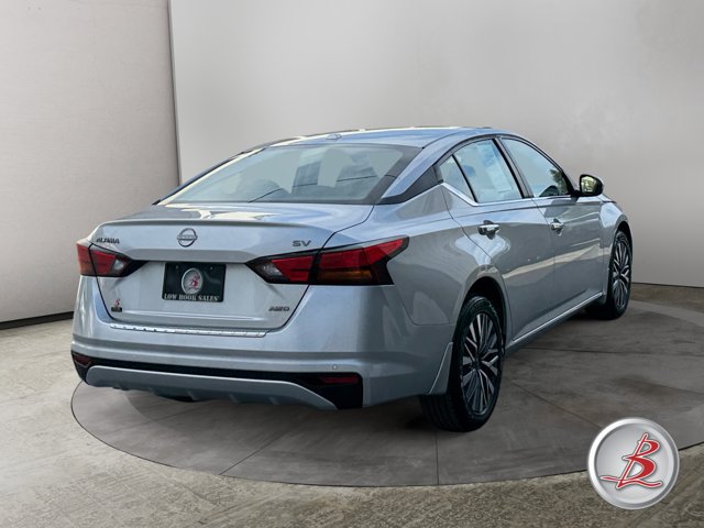 Used 2023 Nissan Altima 2.5 SV AWD/4WD image 7