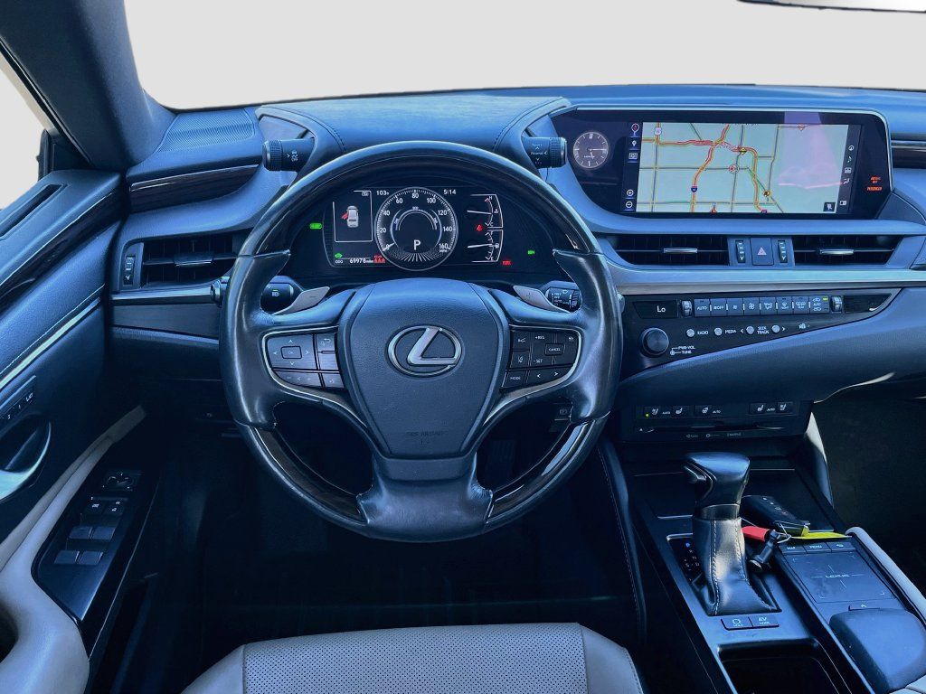 Used 2019 Lexus ES 300h w/ Premium Package FWD image 23