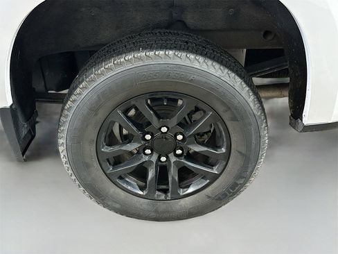 Used 2021 Chevrolet Silverado 1500 RST w/ Z71 Off-Road Package image 30