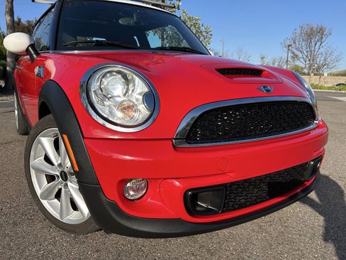 Used 2011 MINI Cooper S image 31