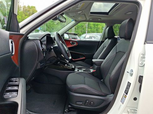 Used 2023 Kia Soul GT-Line w/ GT-Line Technology Package FWD image 13