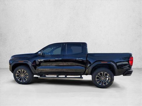 New 2026 GMC Canyon Denali image 8