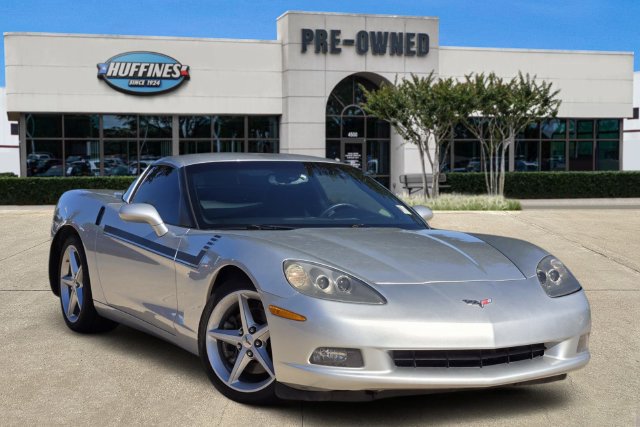 Used 2011 Chevrolet Corvette Coupe w/ 1LT RWD image 1