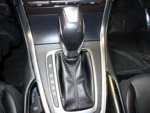 Used 2017 Ford Edge Titanium image 23