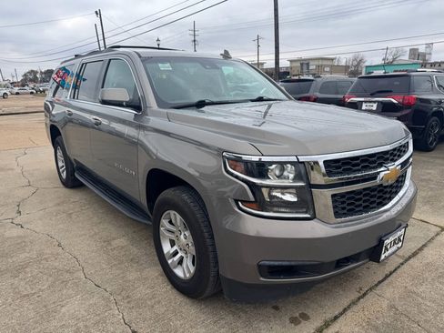 Used 2019 Chevrolet Suburban LT w/ Max Trailering Package image 7