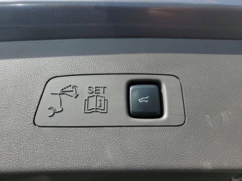 Certified 2023 Lincoln Corsair Reserve image 7