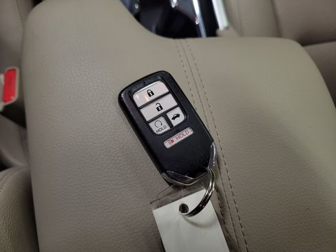 Used 2017 Honda Accord EX-L image 16