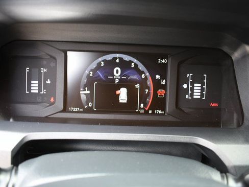 Certified 2025 Toyota 4Runner SR5 AWD/4WD image 31