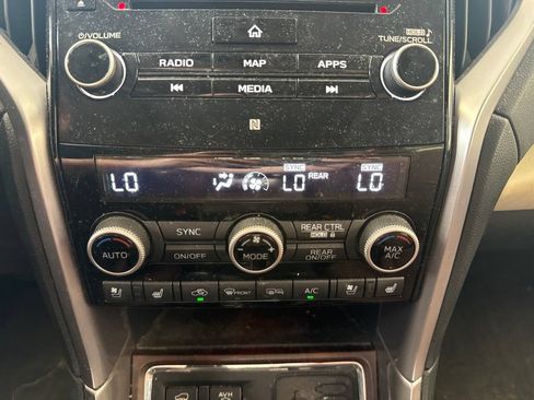 Used 2021 Subaru Ascent Touring w/ Popular Package #2A AWD/4WD image 25