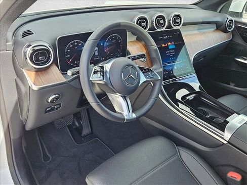 Certified 2026 Mercedes-Benz GLC 300 image 10