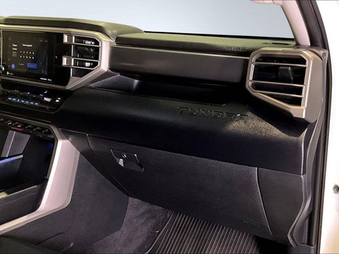Used 2022 Toyota Tundra SR5 image 25