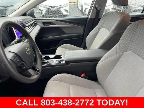 Used 2025 Toyota Camry LE FWD image 9