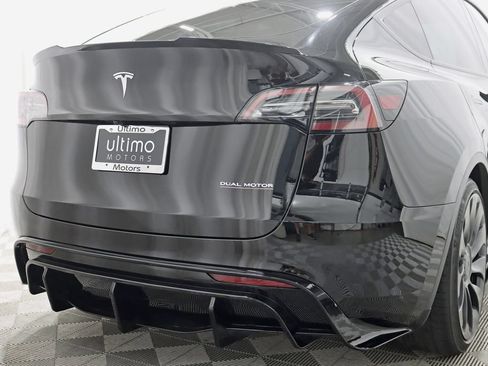 Used 2023 Tesla Model Y Performance AWD/4WD image 11