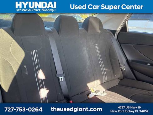 Used 2023 Hyundai Elantra Blue w/ Cargo Package image 9