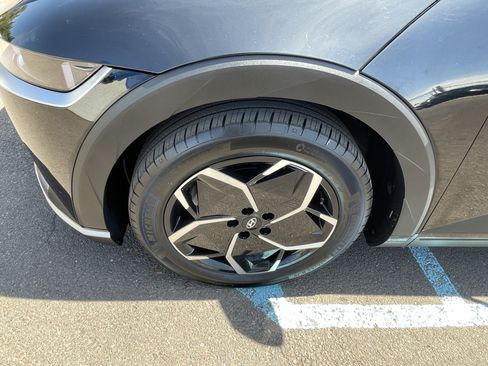 Certified 2024 Hyundai Ioniq 5 SE AWD/4WD image 9