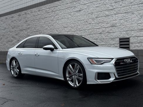 Used 2020 Audi S6 Premium Plus w/ S Sport Package image 4