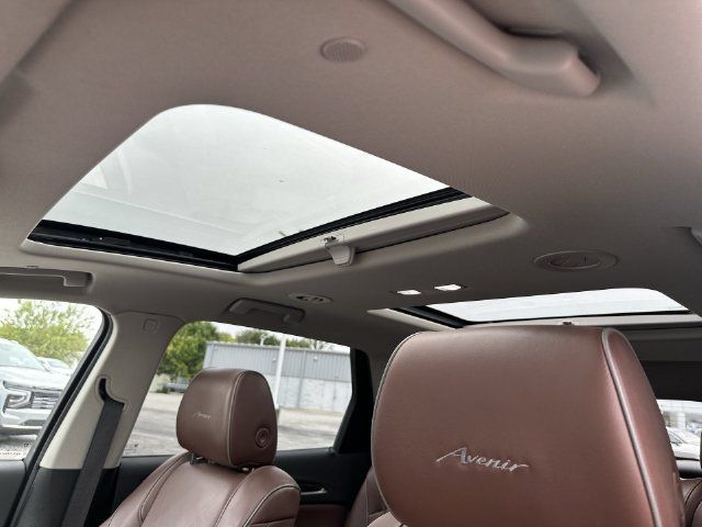 Used 2018 Buick Enclave Avenir w/ Avenir Technology Package FWD image 18