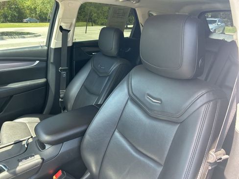 Used 2019 Cadillac XT5 Premium Luxury FWD image 22