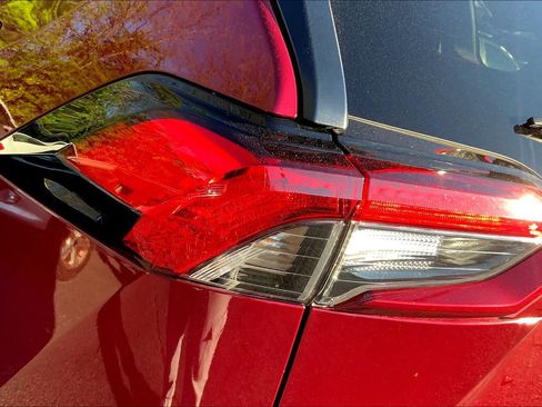 Used 2024 Toyota RAV4 XLE image 27