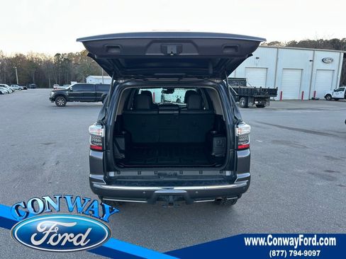 Used 2022 Toyota 4Runner Limited image 8