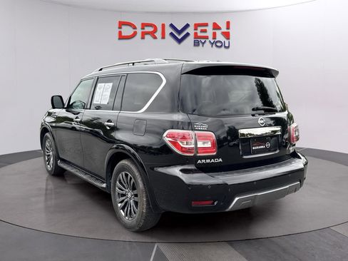 Used 2019 Nissan Armada Platinum w/ Captain's Chairs Package RWD image 3