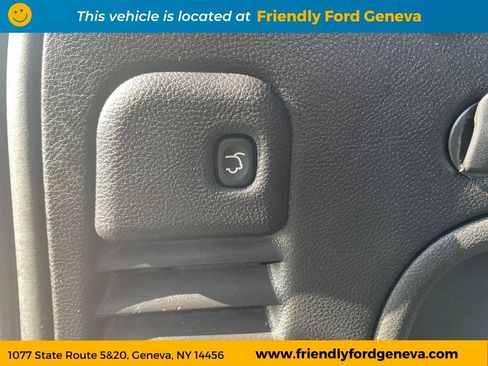 Used 2021 Jeep Grand Cherokee Laredo X AWD/4WD image 12