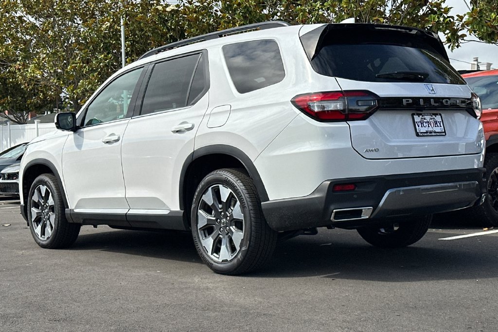 New 2026 Honda Pilot Elite image 6