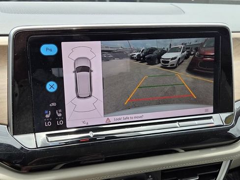 Used 2026 Volkswagen Atlas SE FWD image 26