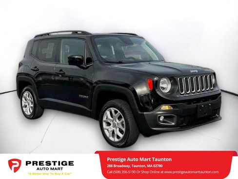 Used 2018 Jeep Renegade Latitude image 1