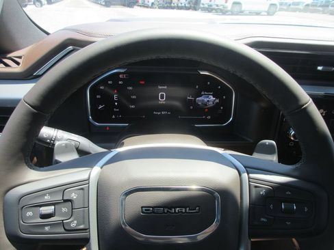 New 2026 GMC Sierra 1500 Denali w/ Denali Reserve Package AWD/4WD image 18