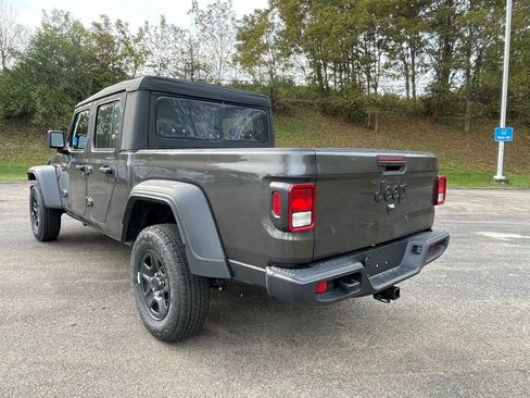 New 2025 Jeep Gladiator Sport AWD/4WD image 5