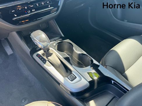 Used 2025 Buick Envista Avenir FWD image 23